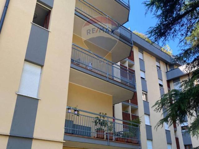 Appartamento in vendita a Olate, Lecco