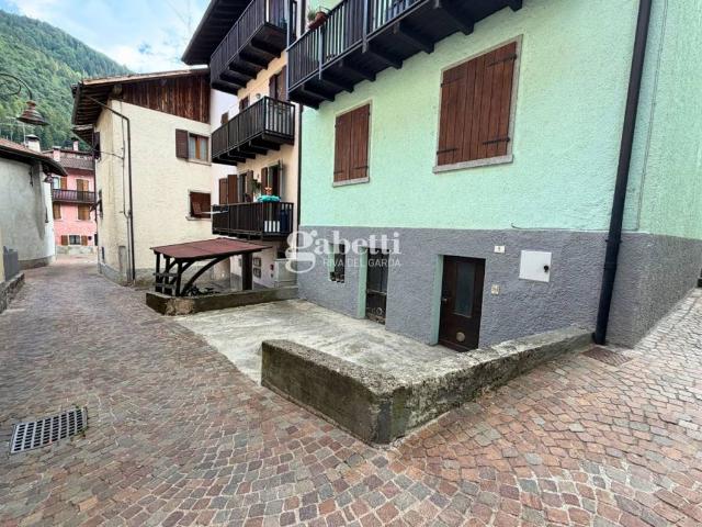 Appartamento in vendita a Comunità Alto Garda e Ledro, Molina Di Ledro