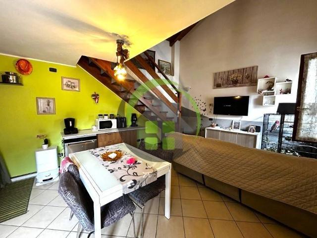 Appartamento in vendita a Leffe, Lombardia