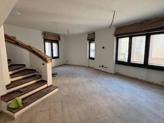 Appartamento in vendita a Leffe, Lombardia