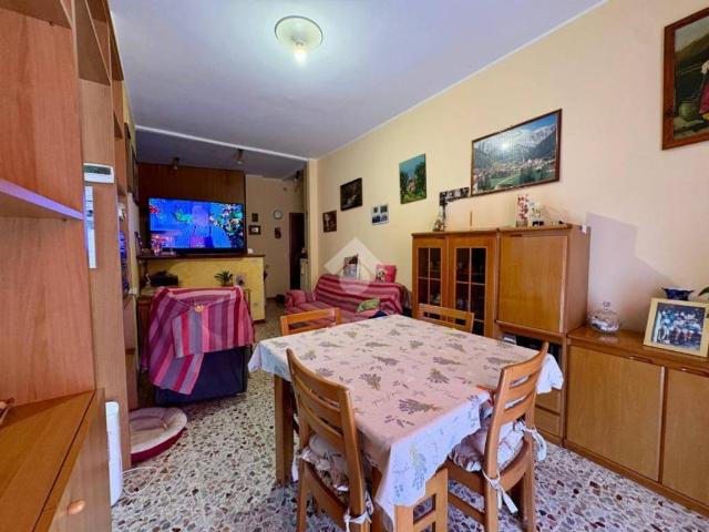 Appartamento in vendita a Leffe, Lombardia
