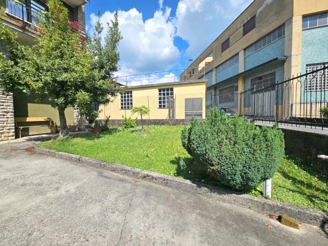 Appartamento in vendita a Leffe, Lombardia