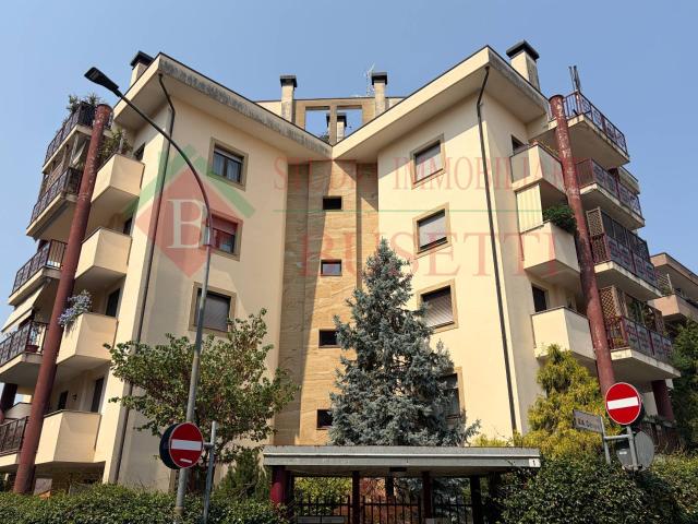 Appartamento in vendita a Oltresempione, Legnano