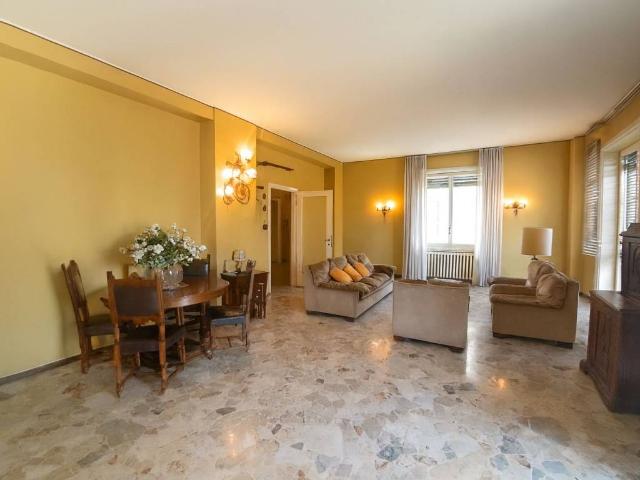 Appartamento in vendita a Oltresempione, Legnano