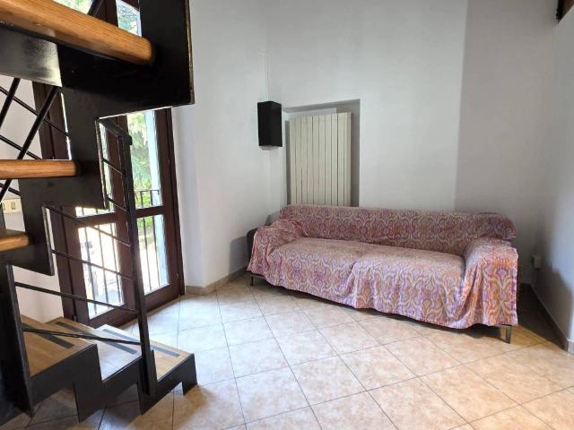Appartamento in vendita a Oltresempione, Legnano