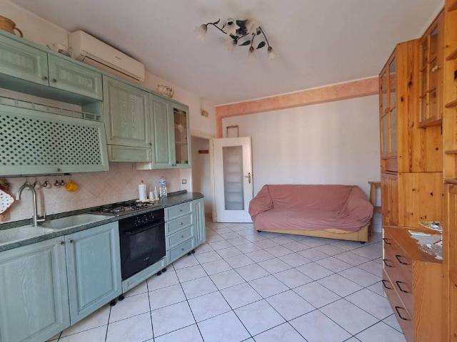 Appartamento in vendita a Oltresempione, Legnano