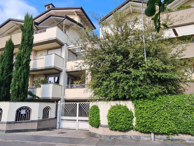 Appartamento in vendita a Oltresempione, Legnano