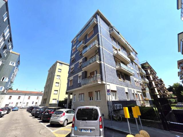 Appartamento in vendita a Oltrestazione, Legnano