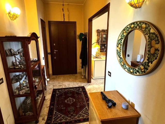Appartamento in vendita a Legnarello, Legnano