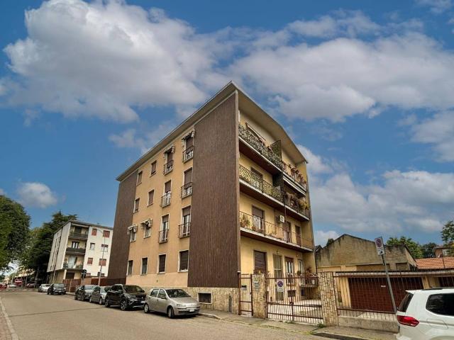 Appartamento in vendita a Oltrestazione, Legnano