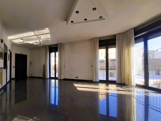 Appartamento in vendita a Oltresempione, Legnano