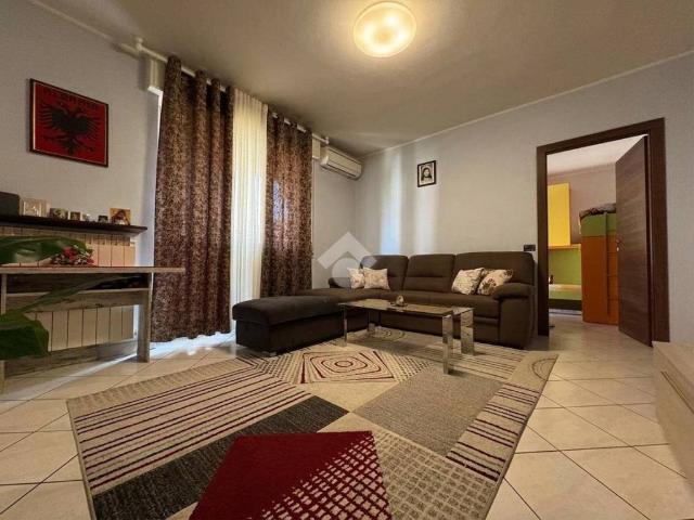 Appartamento in vendita a Oltresempione, Legnano