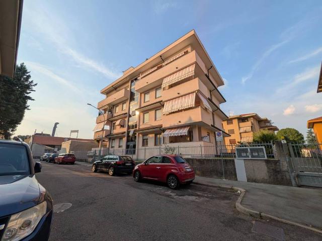 Appartamento in vendita a Oltresempione, Legnano