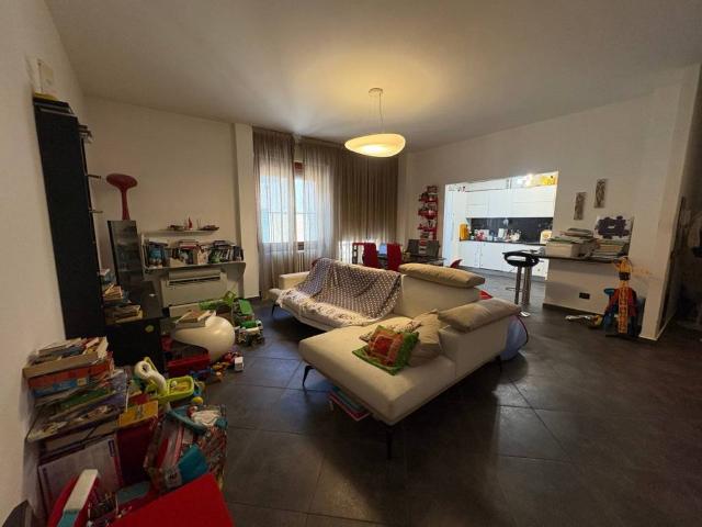 Appartamento in vendita a Oltresempione, Legnano