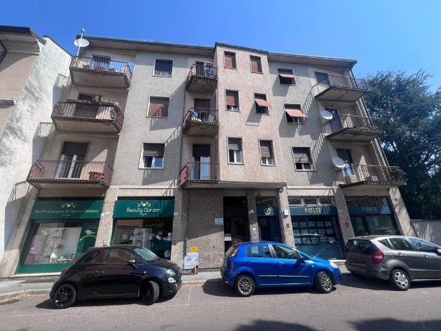 Appartamento in vendita a Oltresempione, Legnano