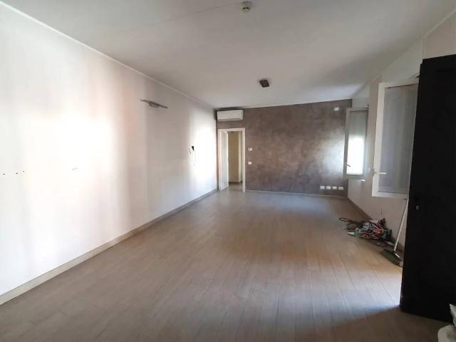 Appartamento in vendita a Oltrestazione, Legnano