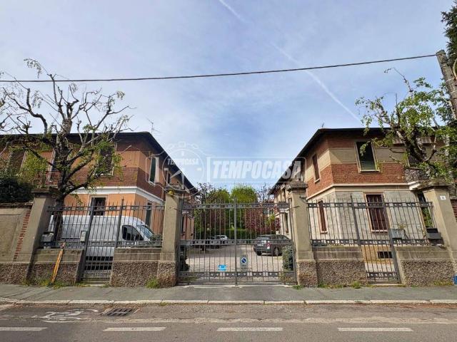Appartamento in vendita a Oltresempione, Legnano