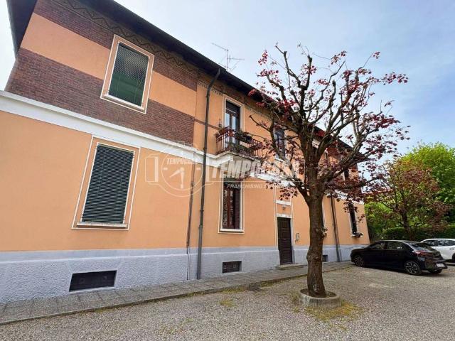 Appartamento in vendita a Oltresempione, Legnano