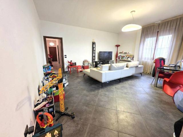 Appartamento in vendita a Oltresempione, Legnano