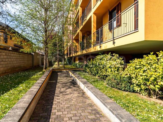 Appartamento in vendita a Oltresempione, Legnano