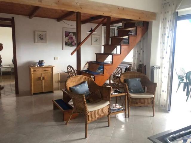 Appartamento in vendita a Leivi, Liguria