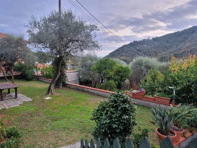 Appartamento in vendita a Leivi, Liguria