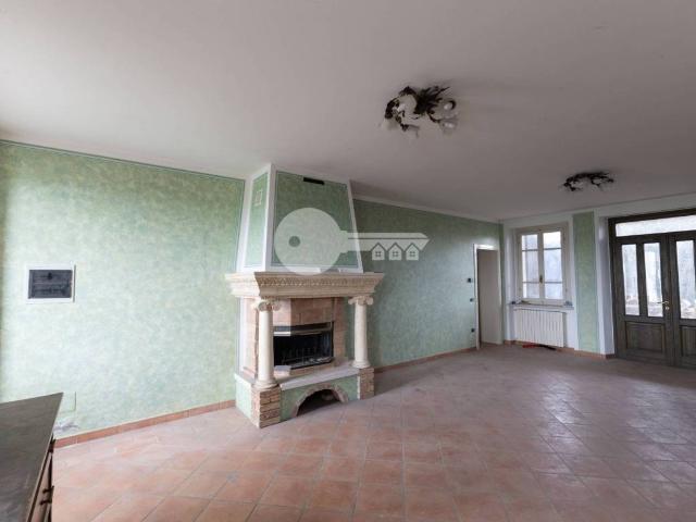 Appartamento in vendita a Leno, Lombardia