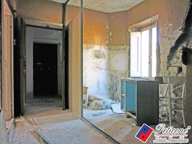 Appartamento in vendita a Lenola, Lazio