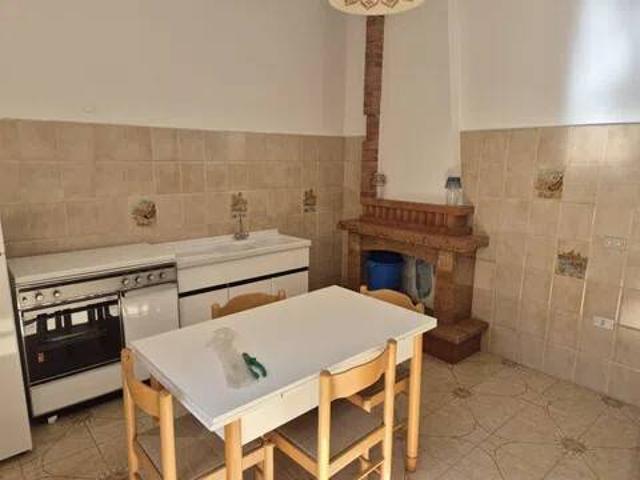 Appartamento in vendita a Lenola, Lazio