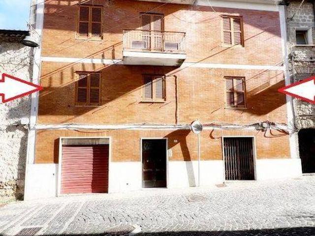 Appartamento in vendita a Lenola, Lazio