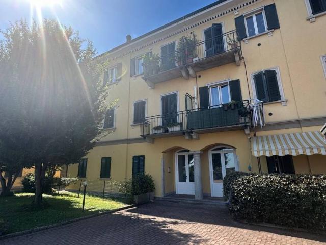 Appartamento in vendita a Mocchirolo, Lentate Sul Seveso