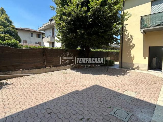 Appartamento in vendita a Lentate Sul Seveso, Lombardia