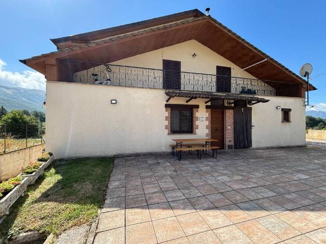 Appartamento in vendita a Leonessa, Lazio