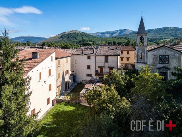 Appartamento in vendita a Leonessa, Lazio