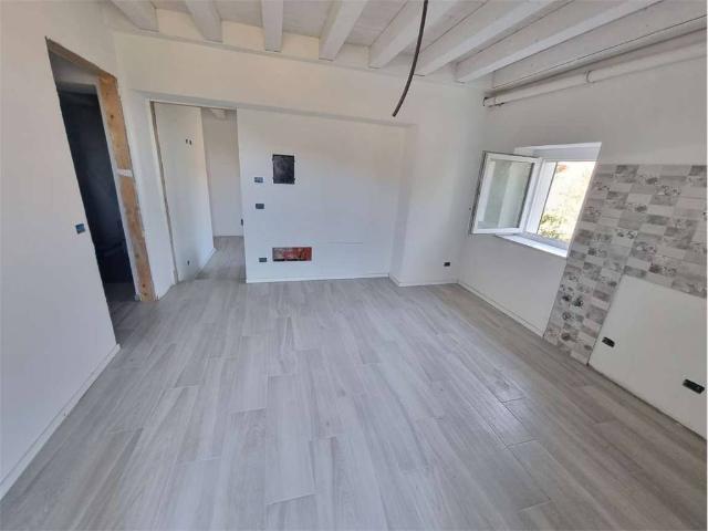Appartamento in vendita a Barcola, Lerici