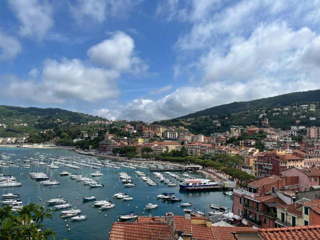 Appartamento in vendita a Carbognano, Lerici