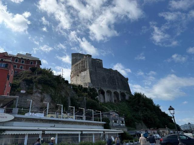 Appartamento in vendita a Pugliola, Lerici