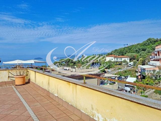Appartamento in vendita a La Serra, Lerici