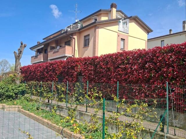 Appartamento in vendita a Lesignano De' Bagni, Reggio Emilia
