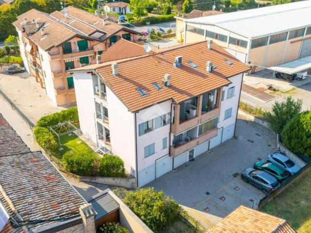 Appartamento in vendita a Lesignano De' Bagni, Reggio Emilia
