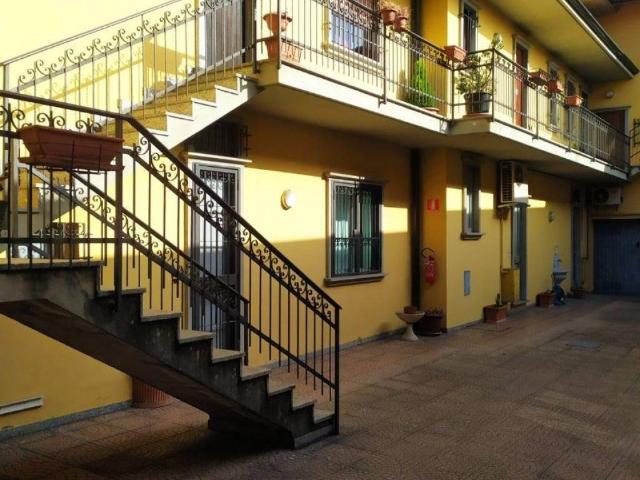 Appartamento in vendita a Lesmo, Lombardia