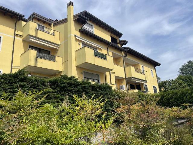 Appartamento in vendita a Peregallo, Lesmo