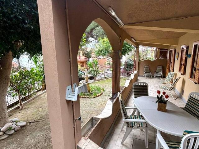 Appartamento in vendita a Letojanni, Sicilia