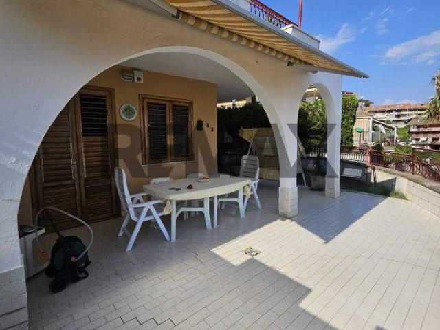 Appartamento in vendita a Letojanni, Sicilia