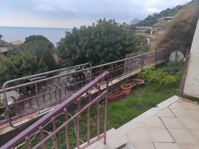 Appartamento in vendita a Letojanni, Sicilia