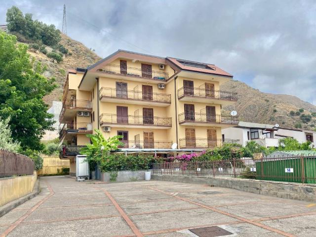 Appartamento in vendita a Letojanni, Sicilia