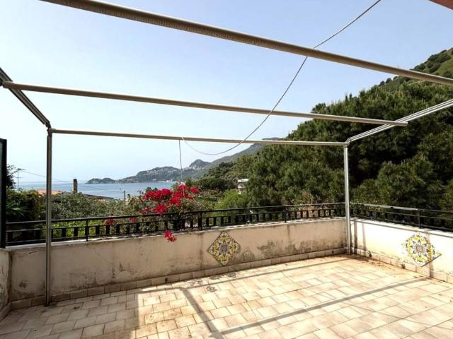 Appartamento in vendita a Letojanni, Sicilia