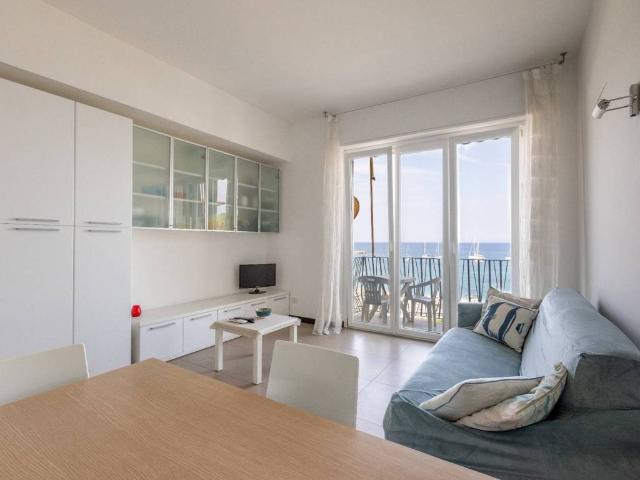 Appartamento in vendita a Levanto, La Spezia