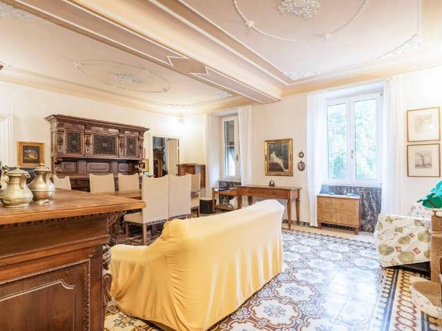 Appartamento in vendita a Levanto, La Spezia