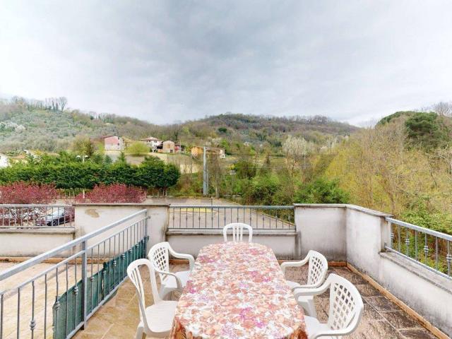 Appartamento in vendita a Unione di comuni Montana Lunigiana, Licciana Nardi